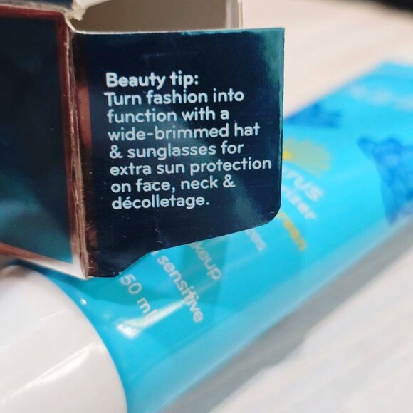 Purlisse Blue Lotus Moisturizer SPF 30 Sunscreen – Lightweight Daily Hydration - Picture 7 of 9